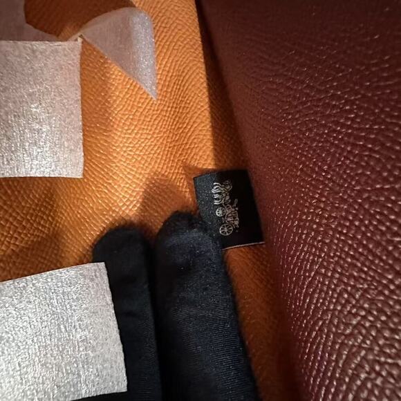 Coach Mollie Tote Bag In Signature Canvas In Khaki/Electric Pink 1665 NWT - Picture 10 of 11